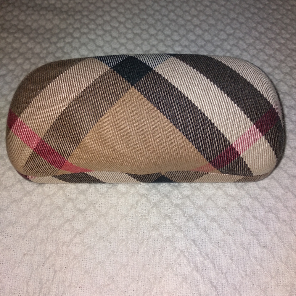 Lg Burberry eyeglass Case